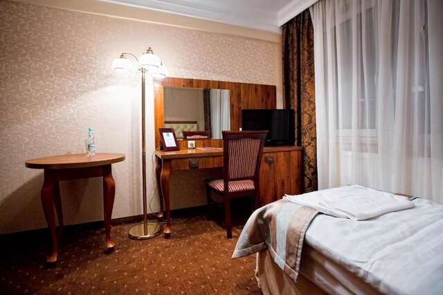 Отель Hotel Gold Дембица-39