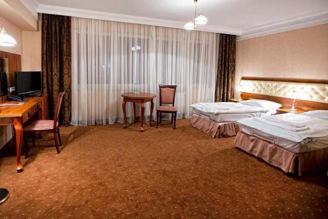 Отель Hotel Gold Дембица-53
